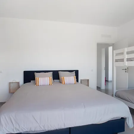 Villa 33